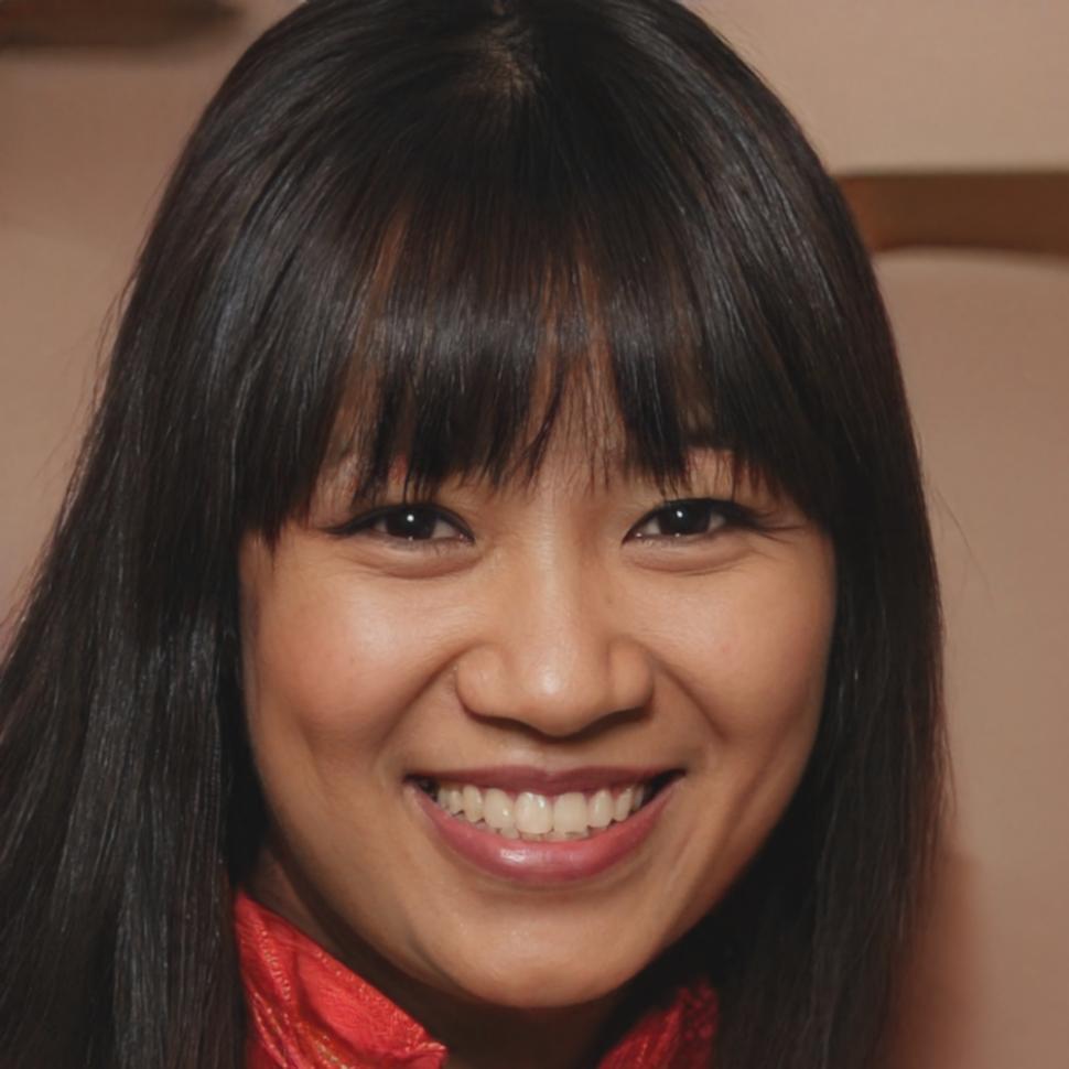 Dottoressa Elena Marchetti, esperta in analisi statistica